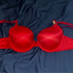 Pink Victoria’s Secret Wear Everywhere T-shirt Lightly Lined